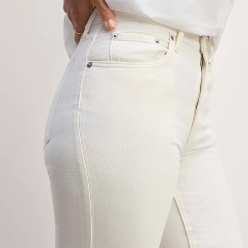 NWT - The Runaround Jean